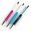 kolorowe długopisy w indywidualnym kształcie
